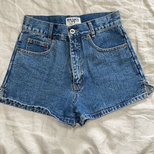Basic, Vintage High Waste Shorts